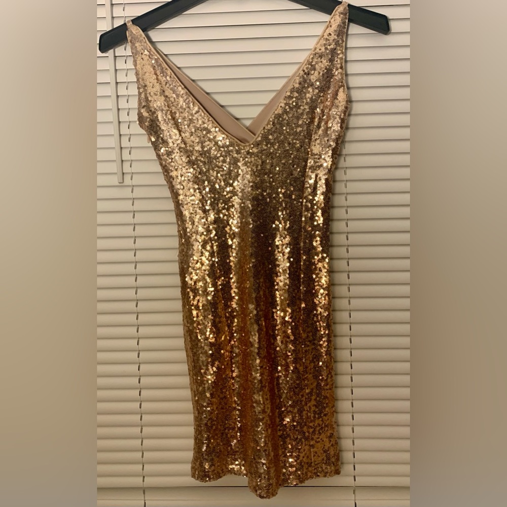 Lulus Champagne Showers Matte Bronze Sequin Bodycon Mini Sexy Dress XS.